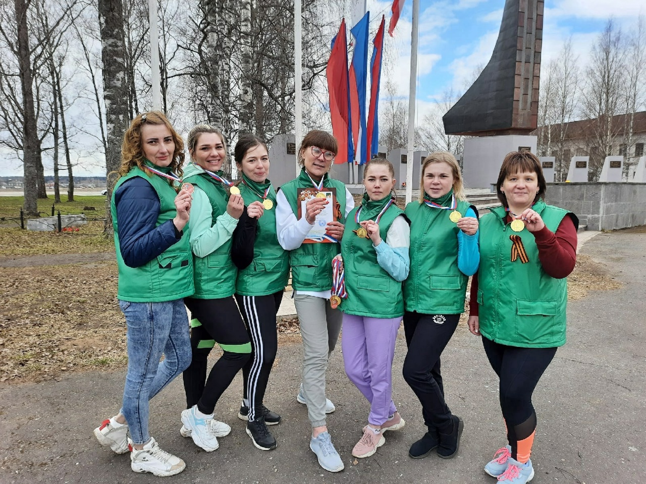 В городской легкоатлетической эстафете, посвящённой Дню Победы, команда наших сотрудников заняла 1 МЕСТО!!!